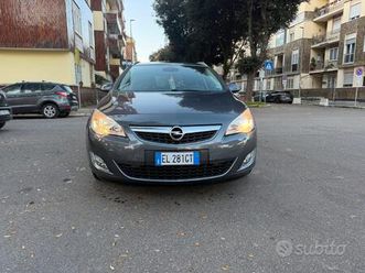 opel astra sw 2.0 cdti 165cv - solo 92500 km. -