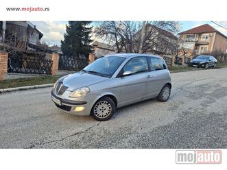 lancia y 1.2 8v klima