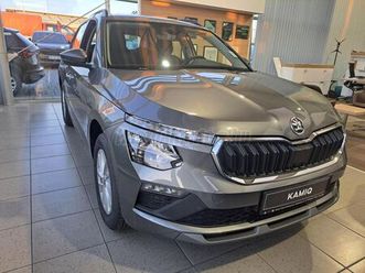 skoda kamiq 1.0 tsi joy grafitszürke metál + tolatókamera