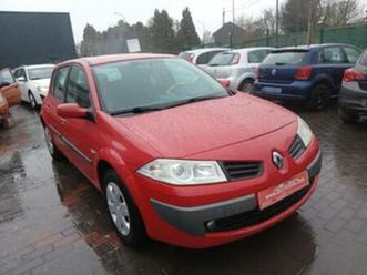 ② renault megane essence — renault — 2ememain