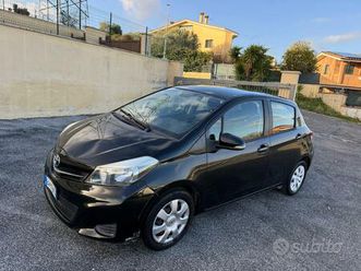 toyota yaris 1.0 5 porte trend