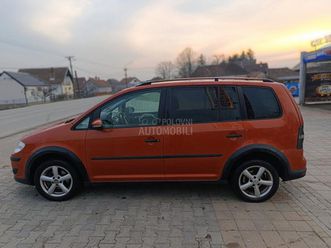 volkswagen cross touran