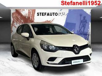 renault clio sporter 1.2 75cv zen del 2017 usata a bologna