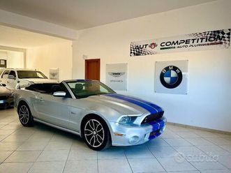 mustang gt premium convertibile
