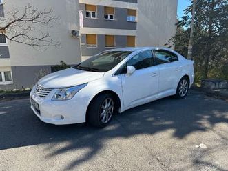 toyota avensis 2,2 d-4d sol, 2009 god.