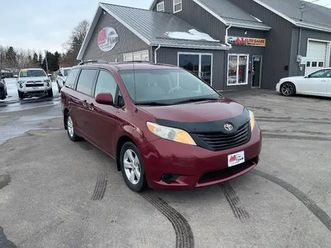 2012 toyota sienna