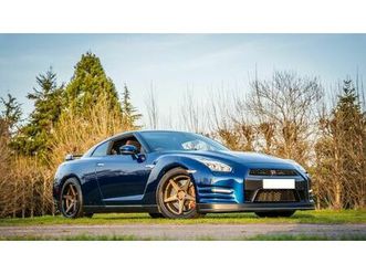 nissan gt-r recaro v6