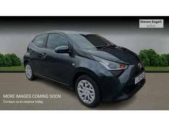 toyota aygo x-play hatchback's 1.0 vvt-i x-play x-shift euro 6 5dr (safety sense)