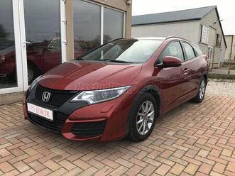 honda civic tourer 1.8 elegance navi magyar 1 tulaj.65811 km.sérülésmentes
