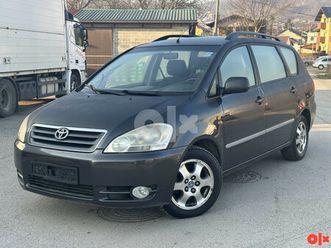 toyota avensis verso dizel 2003 7 sjedišta siceva 1 vlasnik