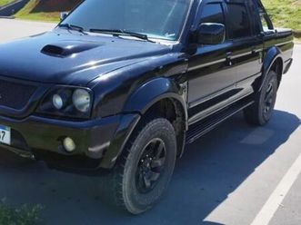 mitsubishi l200 gls sport 2.5 4x4 121cv cd dti dies 2004