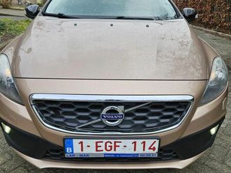 volvo v40 cross country d2 kinetic