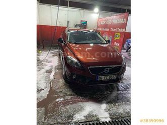 sahibinden volvo v40 cross country 1.6 d premium 2013 model ankara 184.000 km bordo - 38390996 | arabam.com