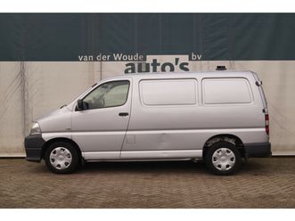 toyota hiace 2.5 d-4d 95pk kwb -airco-trekhaak-