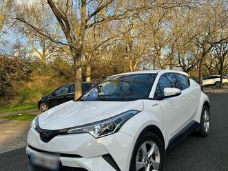 toyota c-hr 1.8 hybride 122ch business
