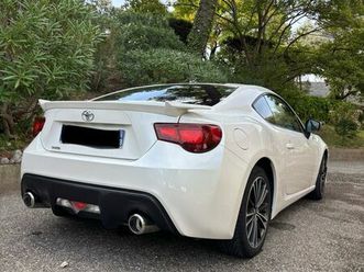 toyota gt86 2.0 alcantara