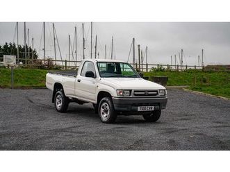1999 toyota hilux 2.4 diesel manual 4x4