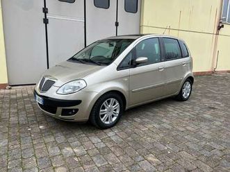 musa 1.4 16v platino plus