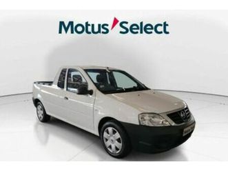 2022 nissan np200 1.6 a/c safety pack