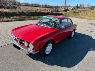 alfa romeo gt 1300 junior (bertone)
