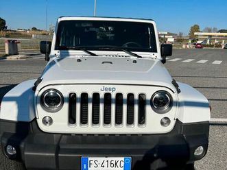 jeep wrangler jk sahara