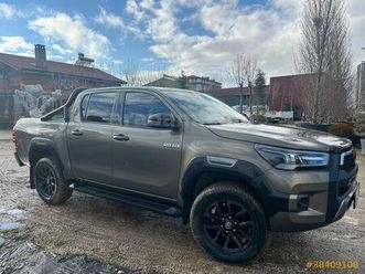 sahibinden toyota hilux 2.4 d-4d 4x4 invincible 2023 model ankara 15.197 km gri - 38409108 | arabam.com