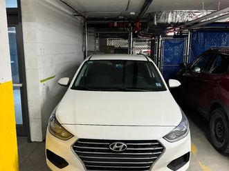 2018 hyundai accent hatchback – low km, one owner