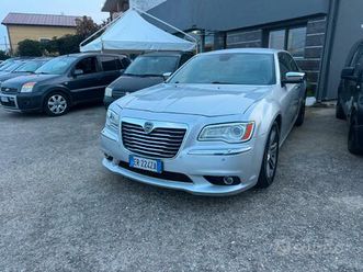 lancia thema 3.0 v6 239cv