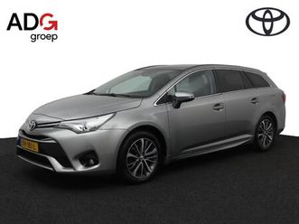 toyota avensis touring sports 1.8 vvt-i skyview edition | panoramadak | lederen bekleding | trekhaak |