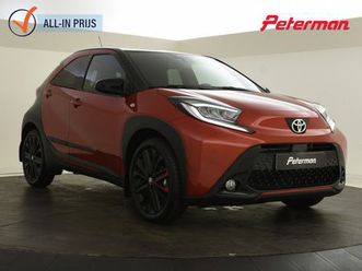 toyota aygo x 1.0 vvt-i mt premium | stoelverwarming | pdc | half leder |