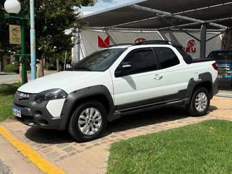 fiat strada d/cabina 3er pta 1.6 nafta adventure locker año 2018 con gnc, con 146.000km. financia bco. santander. acércate a orio hnos, san genaro, concesionari