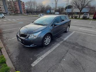 toyota avensis 20009