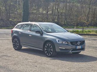 volvo v60 cross country cv-150 d3 geartronic summu