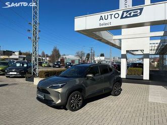 toyota yaris cross 1.5 hev e-cvt 4x4 style