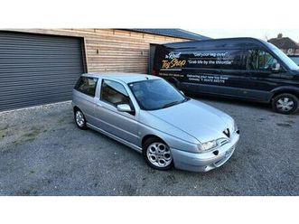 alfa romeo 145 cloverleaf 16v momo leather 68k,upgraded discs ,sports exhaust