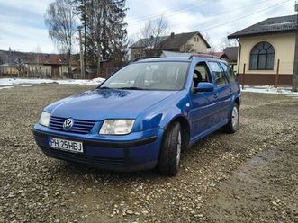 vând vw bora anul 2003 motor 16 benzina și gpl valabil încă 4 ani maneciu