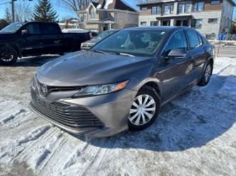 toyota camry * le * carfax * keyless *