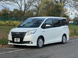 2015 toyota noah 1.8 hybrid automatic 7 seater . cheap on fuel mpv hybrid electric automatic