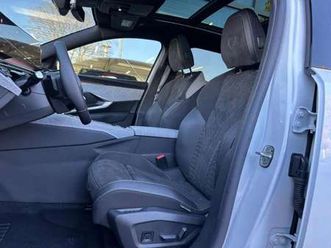 exclusive hybrid 145 dcs6 toit pano audio focal camera hd 360 alcantara et elec pk assist+