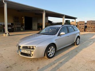alfa romeo 159 sw 1.9 jtd 16v sportiva friss műszaki. rendszeresen szervizelt