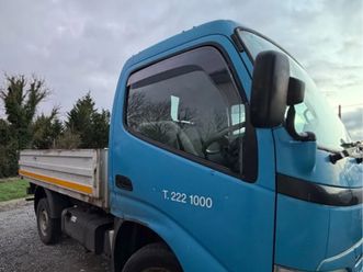 toyota dyna tipper 2011