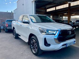 toyota hilux 2.8 d4d 204cv xtra-cab lounge bvm6 tva récupérable