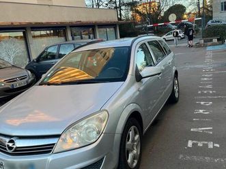 voiture opel astra