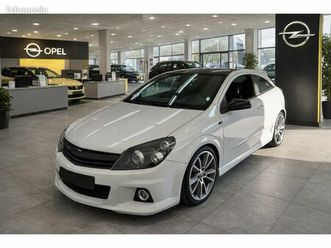 opel astra gtc coupé édition race camp 2.0 240ch