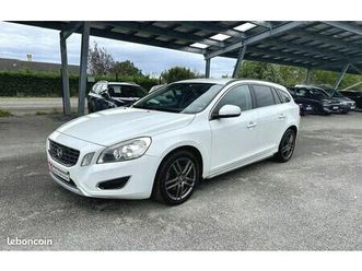 volvo v60 d2 fap start/stop - 115 - bv powershift momentum - 248500 kilomètres