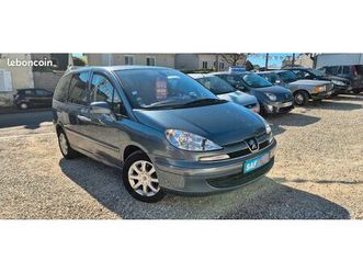 peugeot 807 2.2 hdi 130 ch . pack platinum 7 places disponible , carte grise 8 places . reviser et garantie 12 mois natioanle