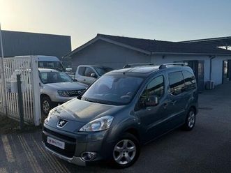 peugeot partner 1.6 hdi110 fap zénith sans adblue d'origine toit panoramique distribution neuve garantie 6 mois