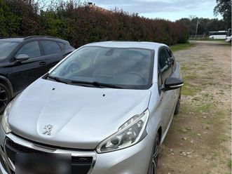 peugeot 208 gtline 1.2 puretech 110ch – 2016 – 105 842 km – gris métallisé