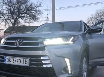 toyota highlander 2016