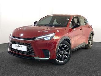 lexus lbx 1.5 hev elegant